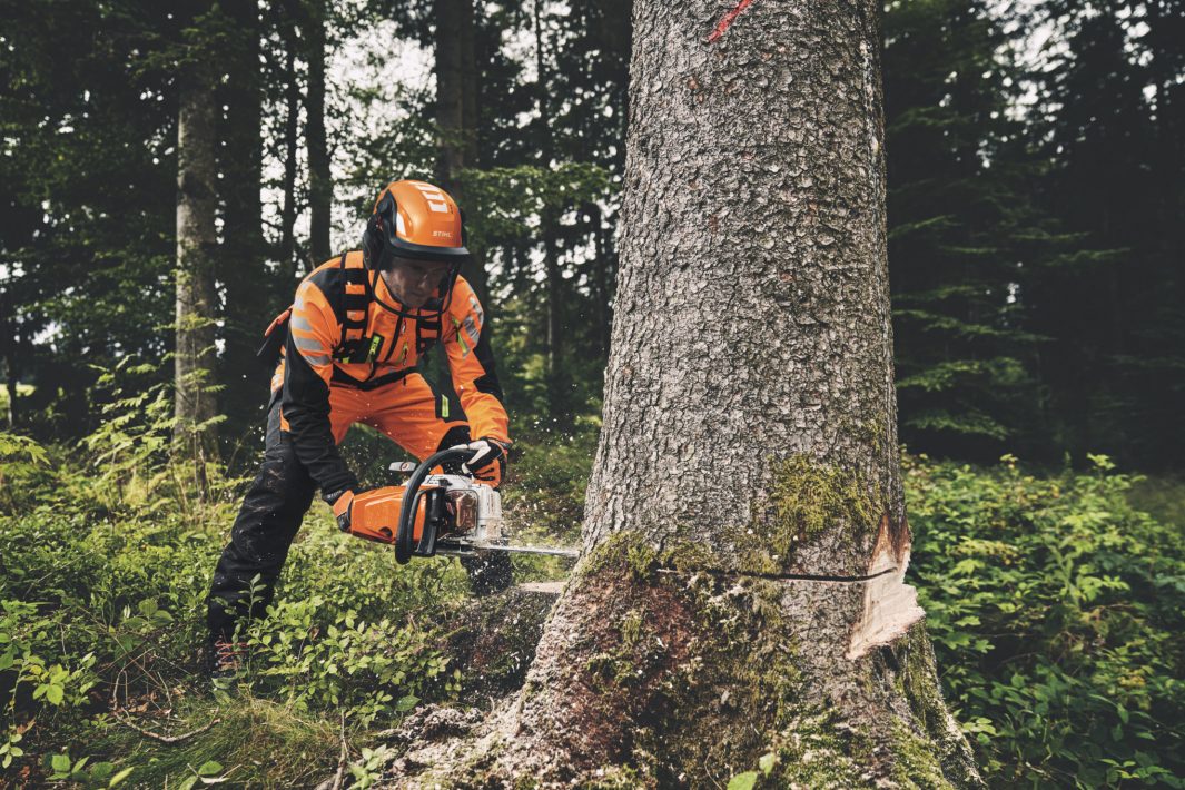STIHL MS 400 1 C M Petrol Chainsaw 45 cm 18 in Bar