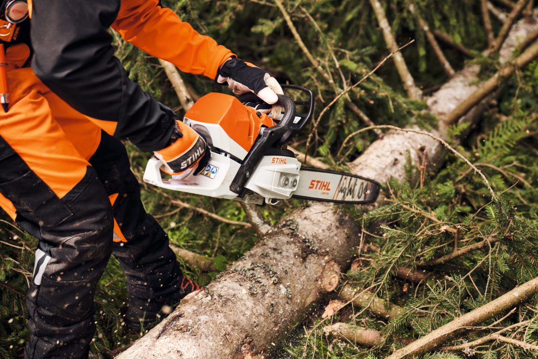 STIHL MS 400 1 C M Petrol Chainsaw 45 cm 18 in Bar